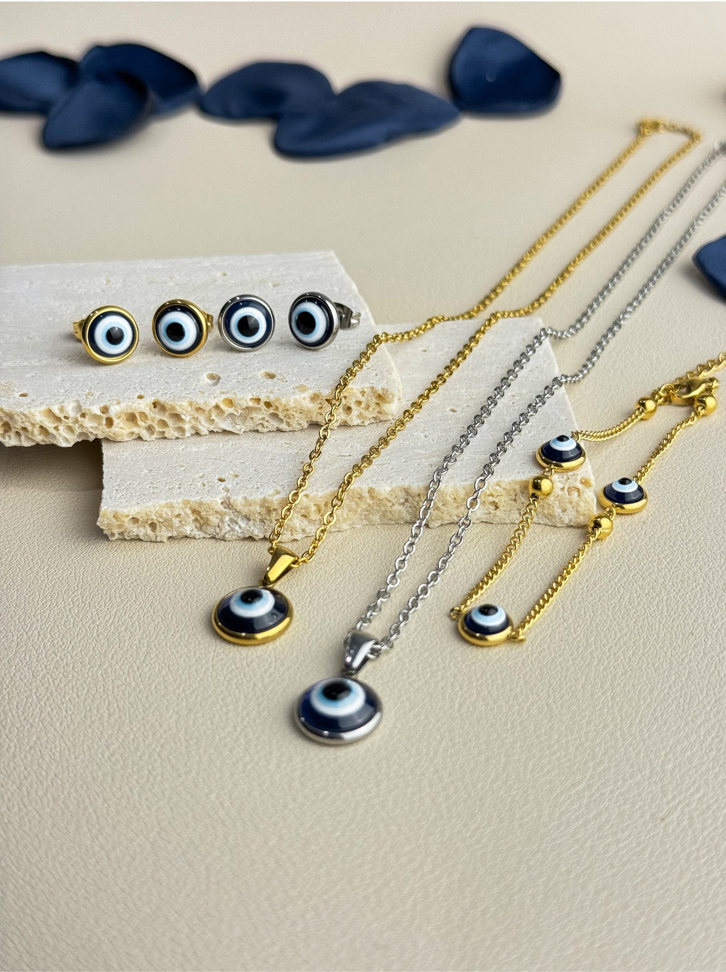 Eye gold steel bracelet