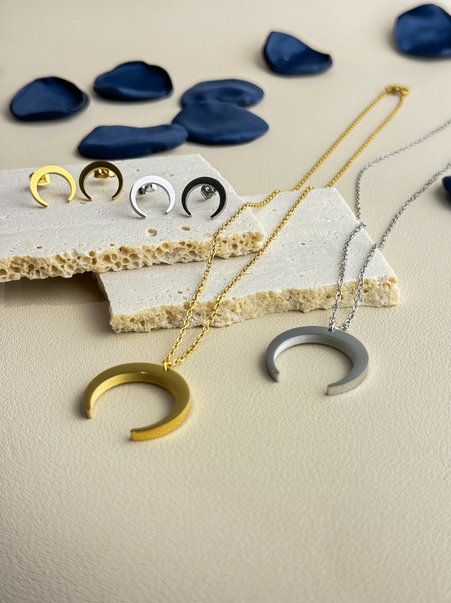 Collier acier argenté lune