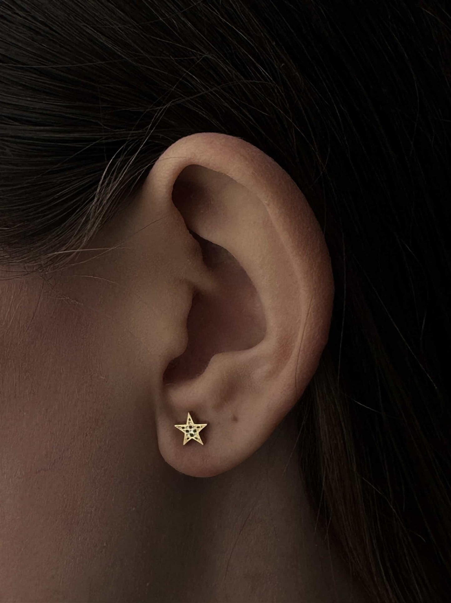 Green and white star gold steel earrings