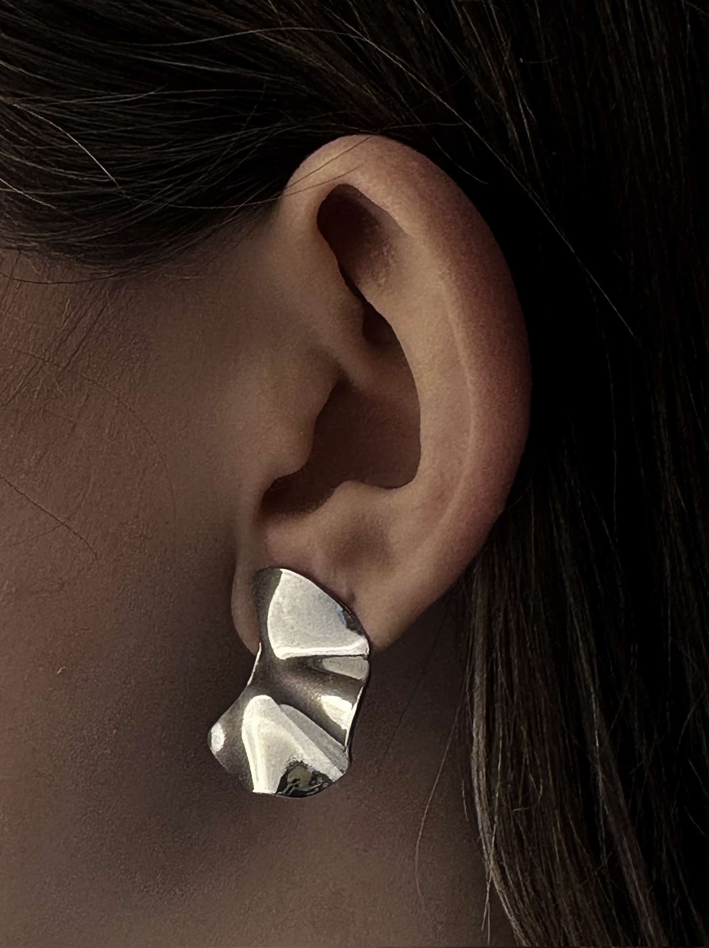 Boucles d'oreilles irrégulières en acier argenté