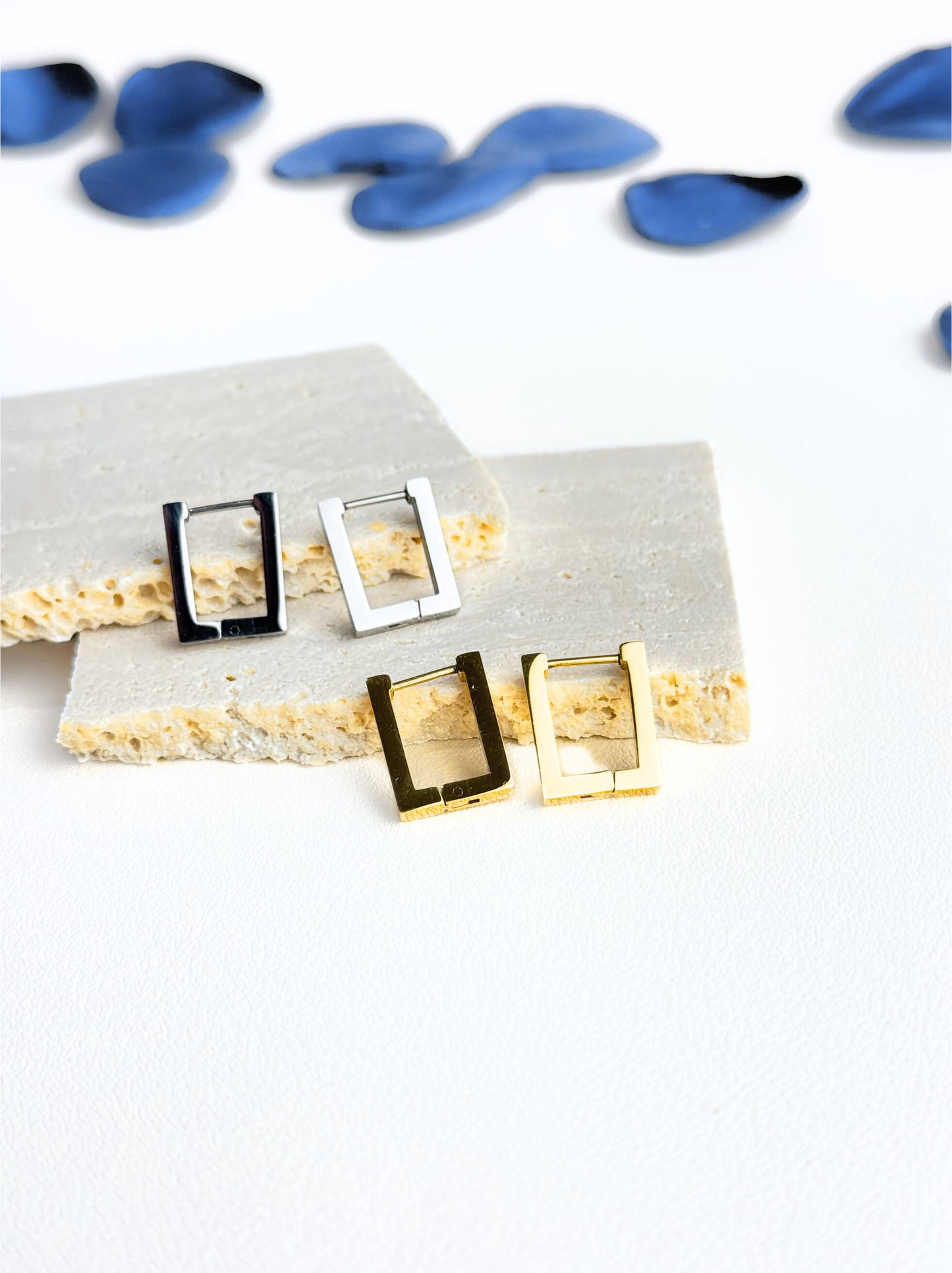 Square golden steel hoops