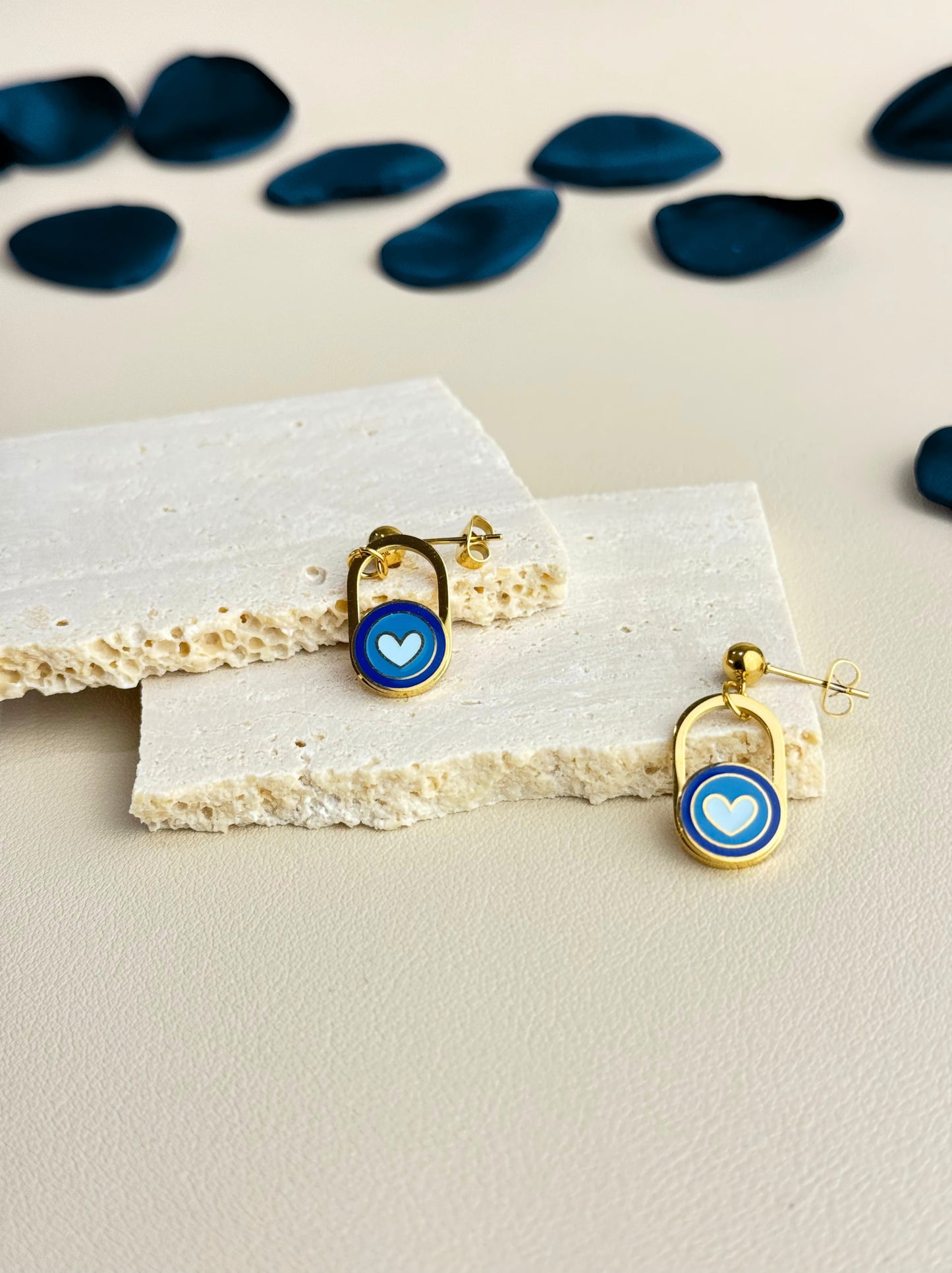 Blue heart gold steel earrings