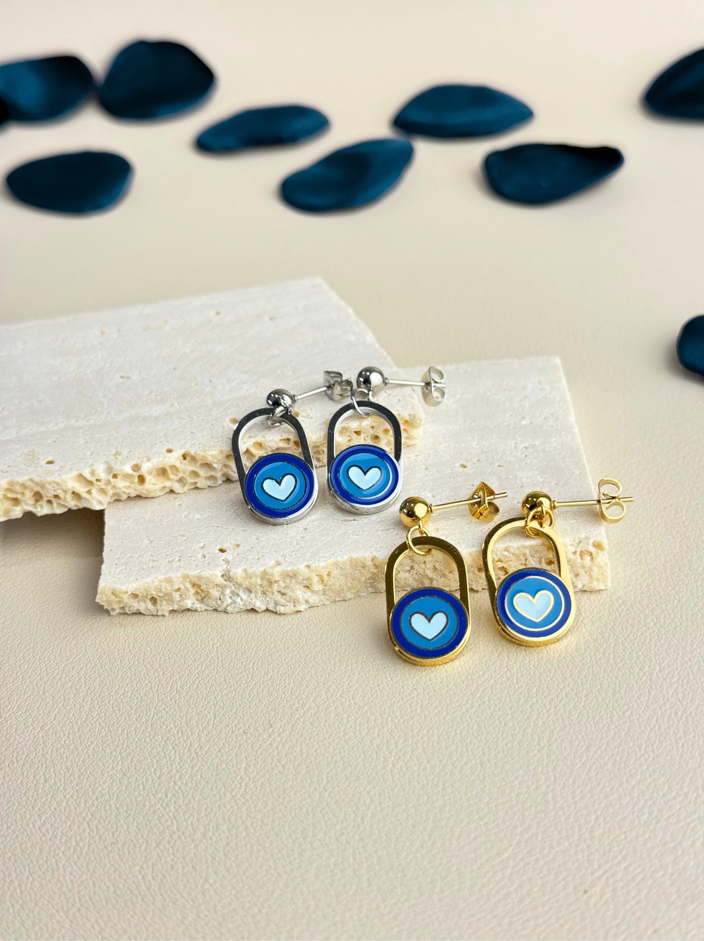 Blue heart gold steel earrings