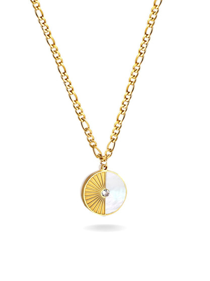 Collier acier doré médaille perle