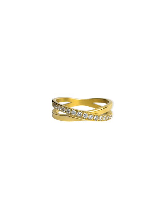 Gold steel ring with zirconia