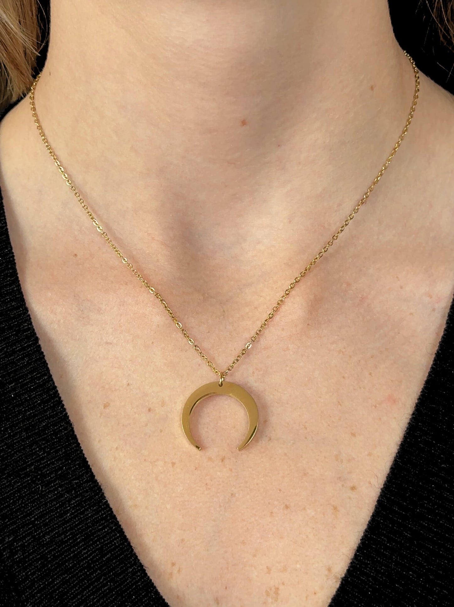 Collier acier doré lune