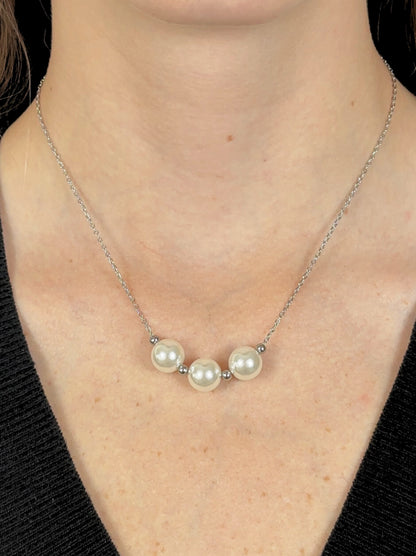 Silver steel necklace with pearls