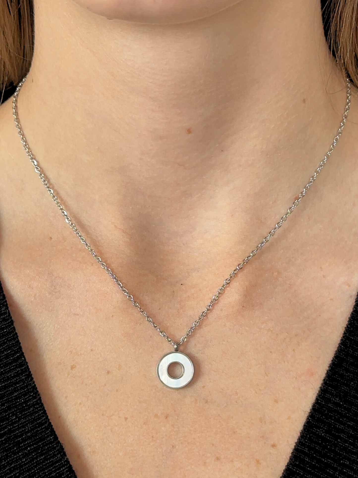 Silver steel necklace with pearl circle