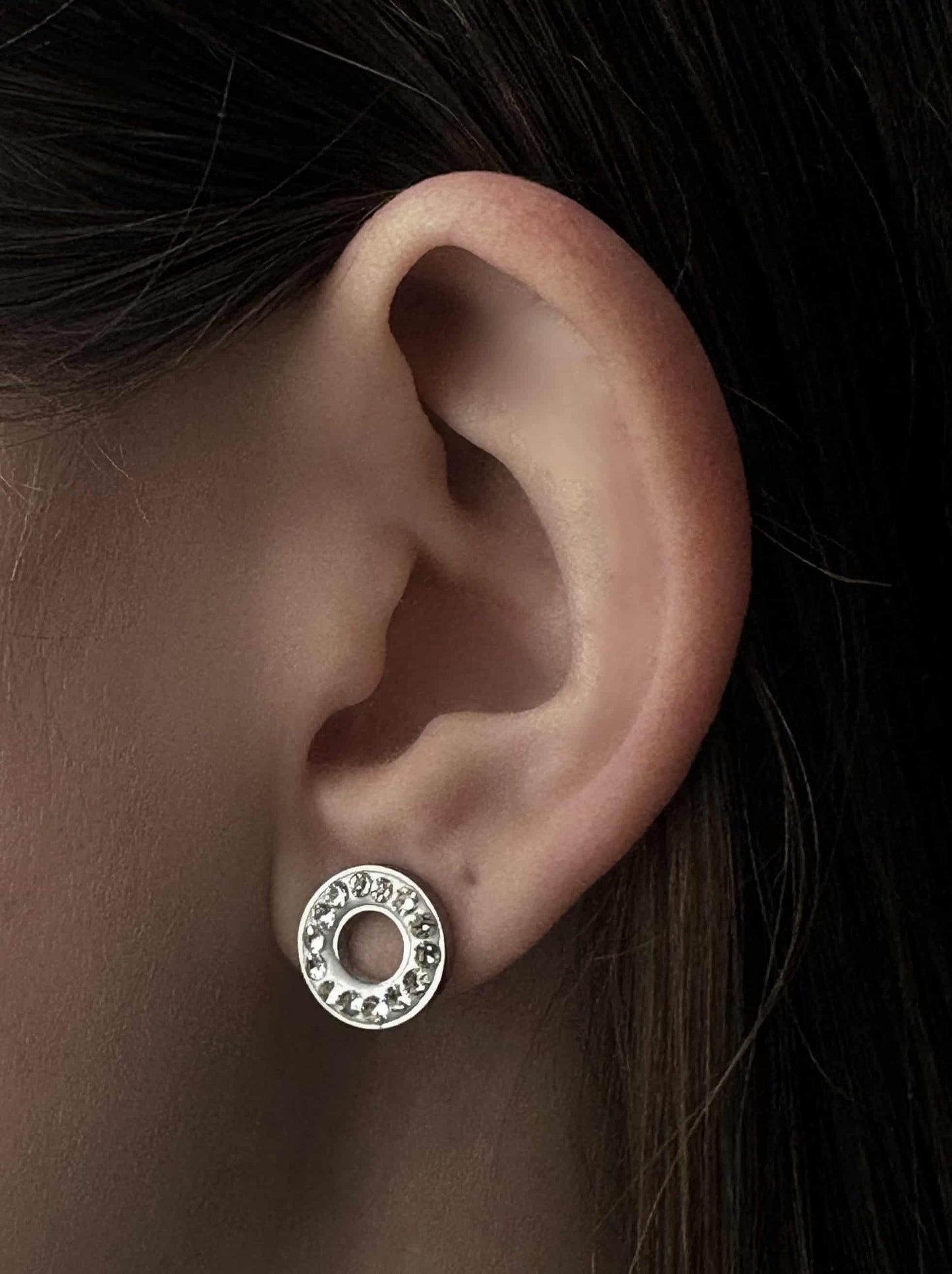 Silver steel circle crystal earrings