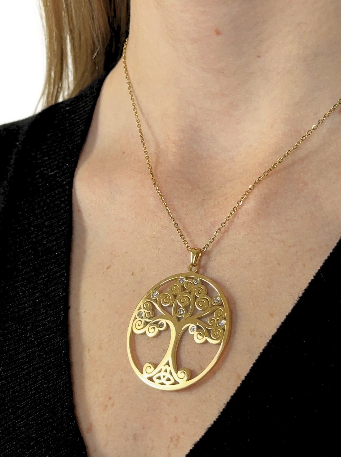 Collier arbre de vie en acier doré et zircons