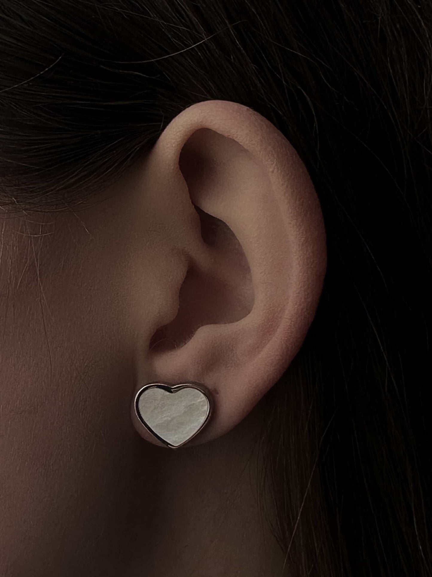 Pearly heart silver steel earrings