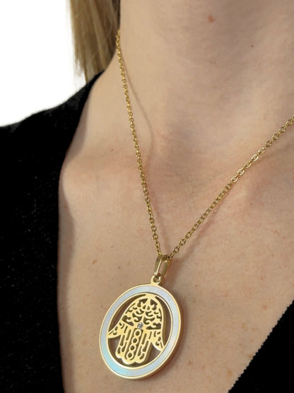 Golden steel necklace with hand of fatima