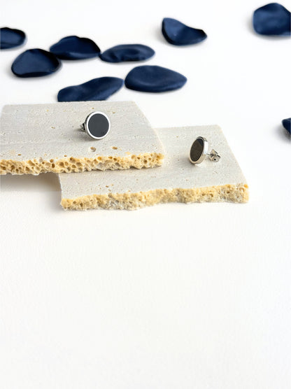 Silver steel earrings with black medal