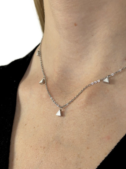 Silver steel necklace with smooth triangles