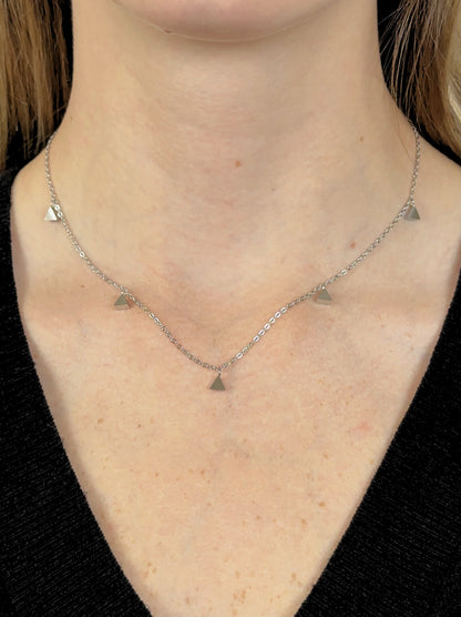 Silver steel necklace with smooth triangles