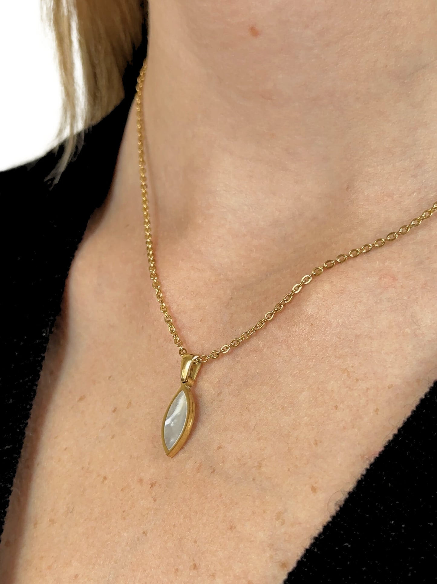 Gold and pearl steel necklace