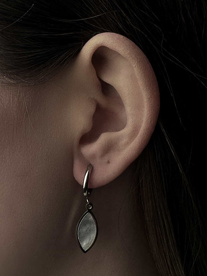 Boucles d'oreilles en argent et acier perlé