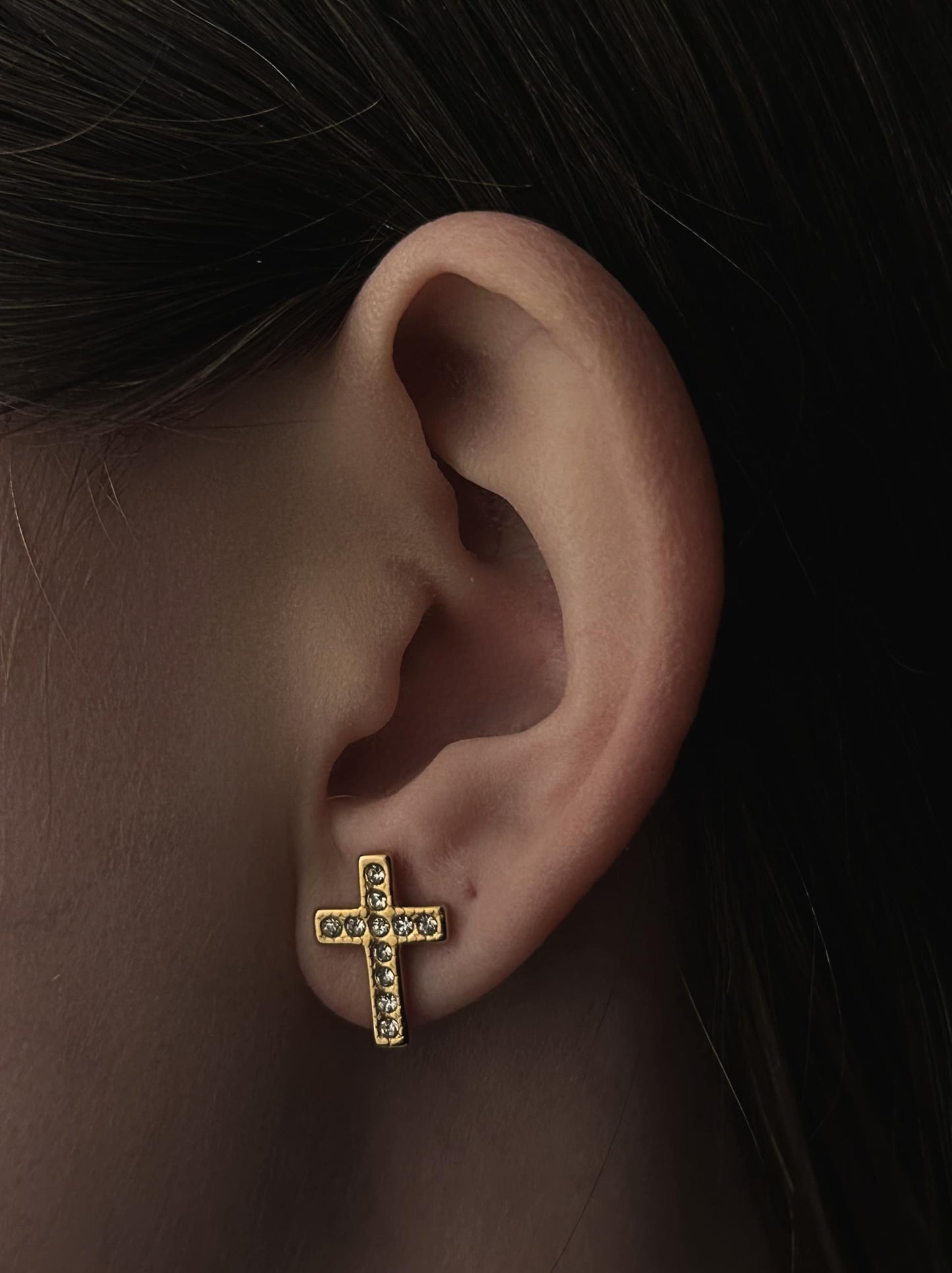 Golden steel earrings with zirconia cross