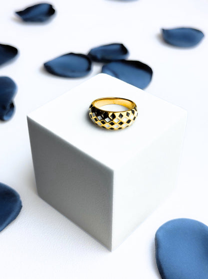 White and black enamel gold steel ring