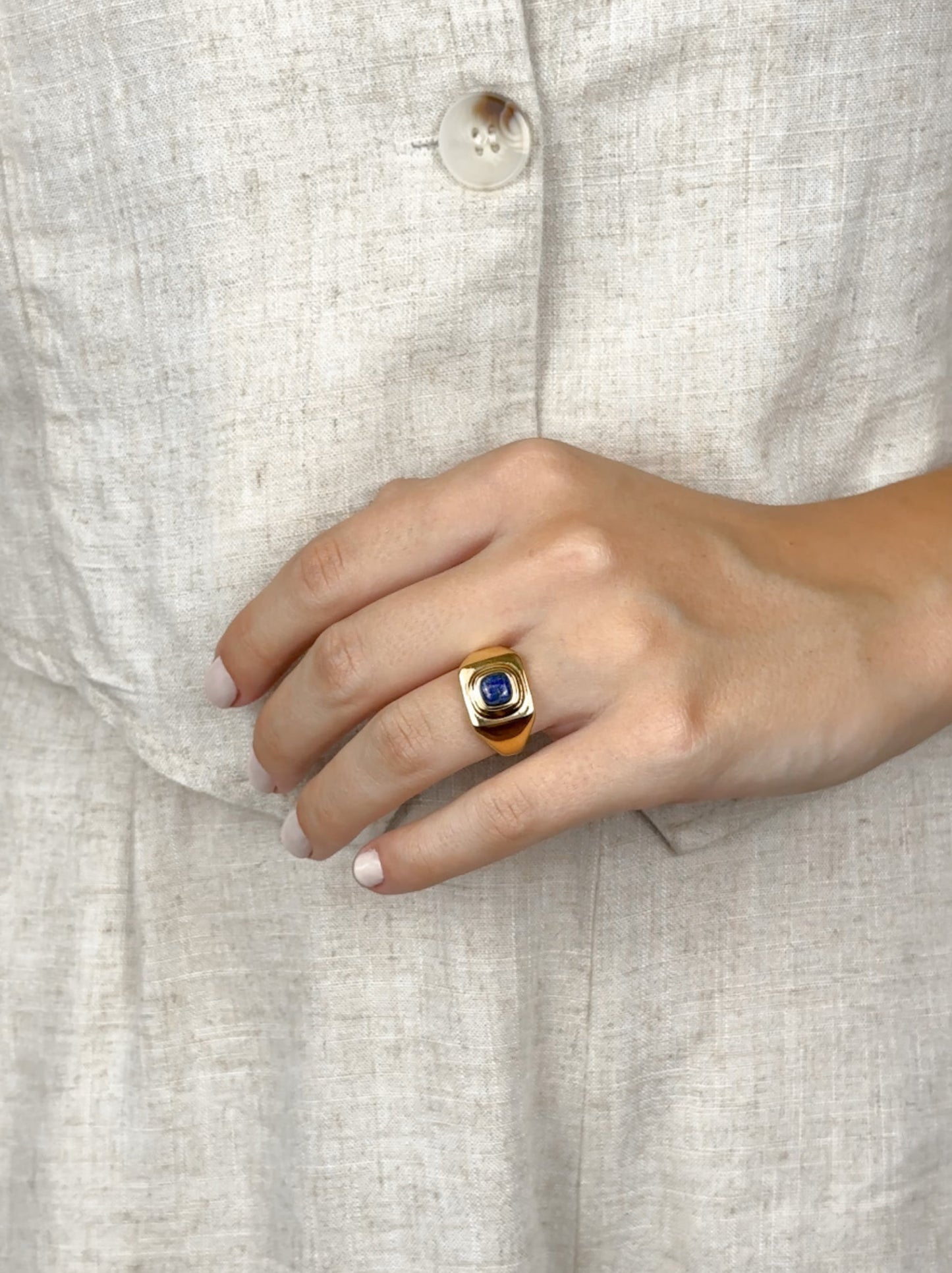 Blue stone gold steel ring