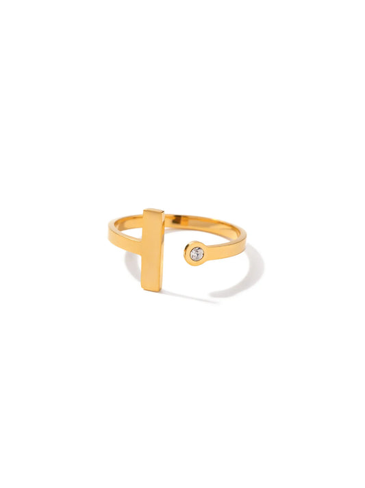Adjustable gold steel ring with zirconia