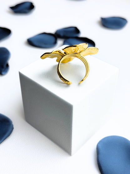 Flower Adjustable Golden Steel Ring